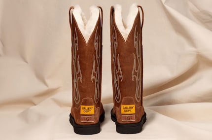 The V-shaped notch on the shaft is typical of western boots.