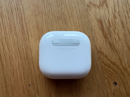 Il suffit d’ouvrir le boîtier pour lancer l’appairage, le bouton Pairing a disparu.