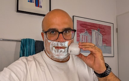 Avec de la mousse, le rasage est trop pénible pour moi.
