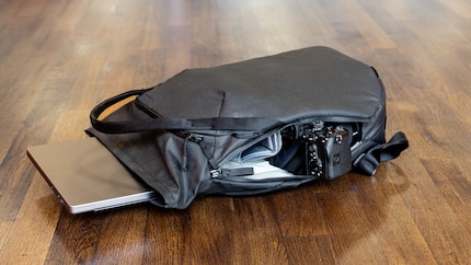 Le Totepack peut être compartimenté individuellement à l’intérieur grâce à des rembourrages en velcro.