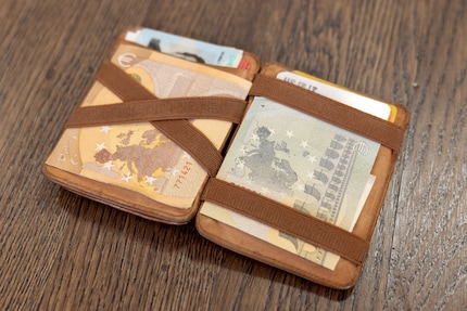 Les billets en euros sont des restes de la Gamescom.