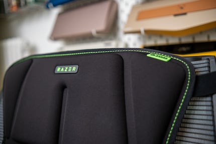 Razer's design is spartan: few green accents and only the logo is illuminated.
