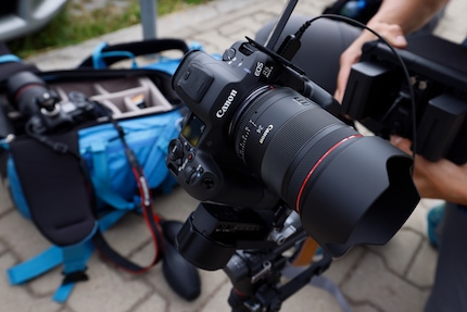 The RF 24 mm F1.4 L VCM is also suitable for video applications.