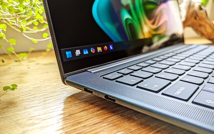 Les ports USB-C sont compatibles Power Delivery 3.1 et DisplayPort 1.4.