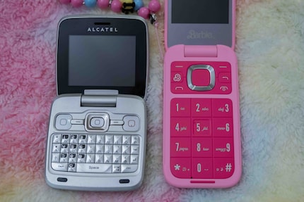 My old mobile phone has a computer keyboard.