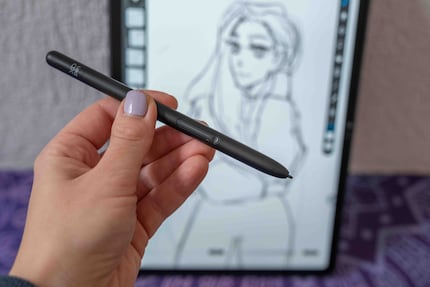 Le stylet XP Pen tient bien dans ma main.