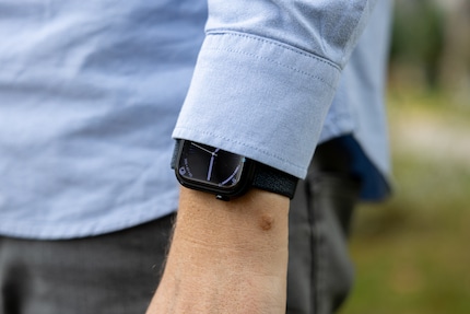 Ma fonctionnalité préférée de la nouvelle Apple Watch X : elle glisse mieux sous la manche de la chemise.