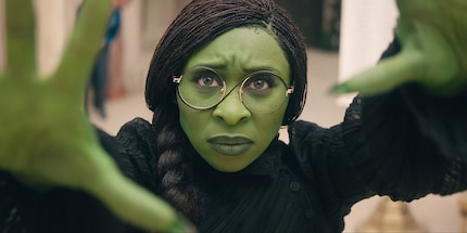 A propos : Lisez les initiales de L. Frank Baum en anglais, puis jetez à nouveau un coup d'œil au nom Elphaba. Vous avez remarqué ? 