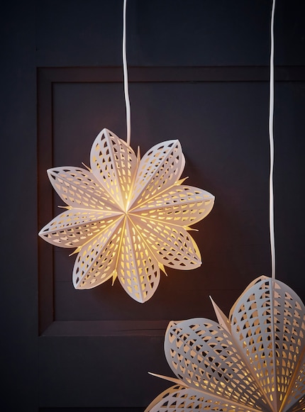 The shining Advent star on this door looks inviting.