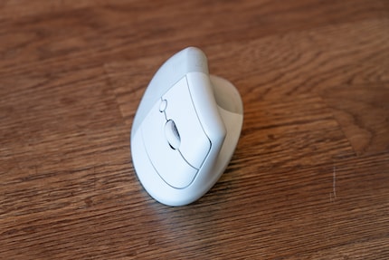 Travailler sur l’ordinateur portable est bien plus confortable avec la souris.