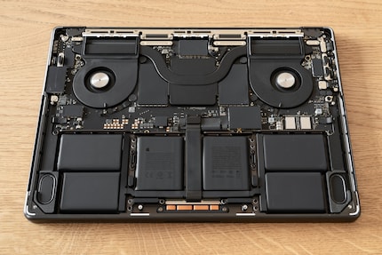 La RAM et le SSD, soudés, ne peuvent pas être mis à niveau ultérieurement chez Apple.