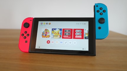 La Switch a des manettes Joy-Con amovibles.