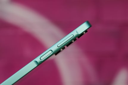 The frame rises around the buttons.
