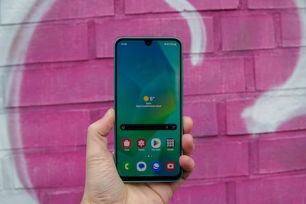The display has a comparatively wide edge.