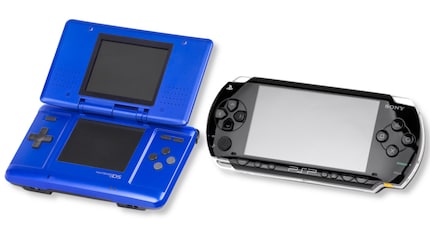 The Nintendo DS and the PSP-1000 in comparison.