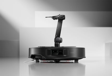 For the time being, the robotic arm can lift objects weighing up to 300 grams.