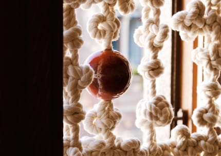 Les boules ont été affinées avec un vernis naturel pour obtenir ce magnifique reflet.