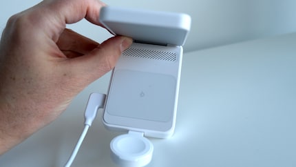 On voit ici qu'Anker a aussi pensé au refroidissement de la station de charge.