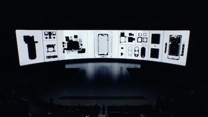 Dans le flux, Samsung montre les différentes parties du Galaxy S25 Edge.