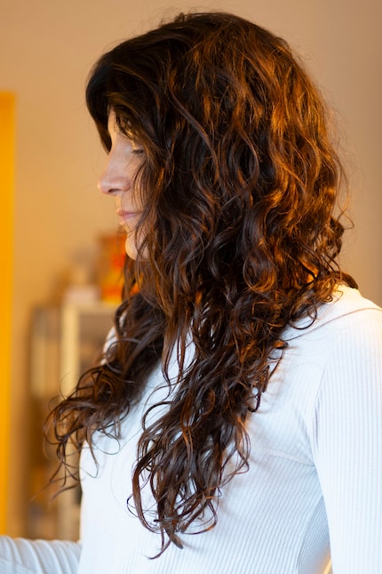 La grande révélation : j’ai porté le bonnet pendant la nuit sur mes cheveux coiffés. Et oui, j’étais aussi bouche bée. 