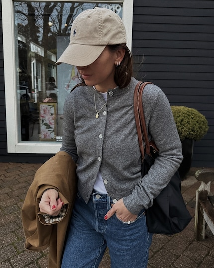 A classic Gen Y look: cardigan over T-shirt.