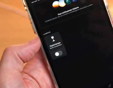 Je ne peux pas me connecter à la lampe intégrée par Bluetooth à l’étage. La maison ne fait pas dix mètres de haut, mais deux plafonds en béton représentent trop d’obstacles.