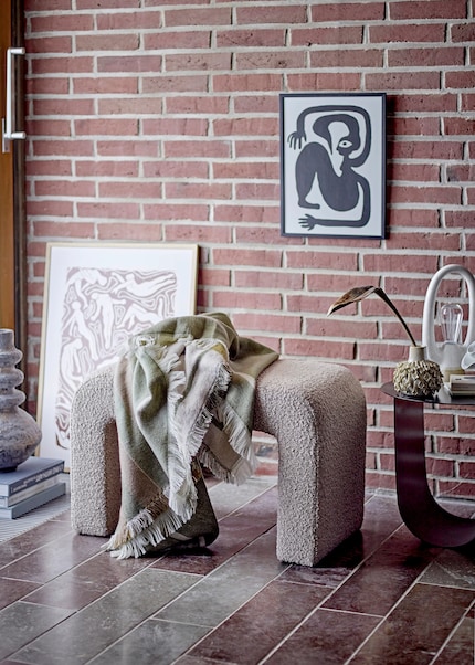 If you're in a hurry, this beautiful design is the perfect place to store your clothes.