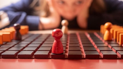 Au début, les personnages se font face et les obstacles sont sur les côtés.