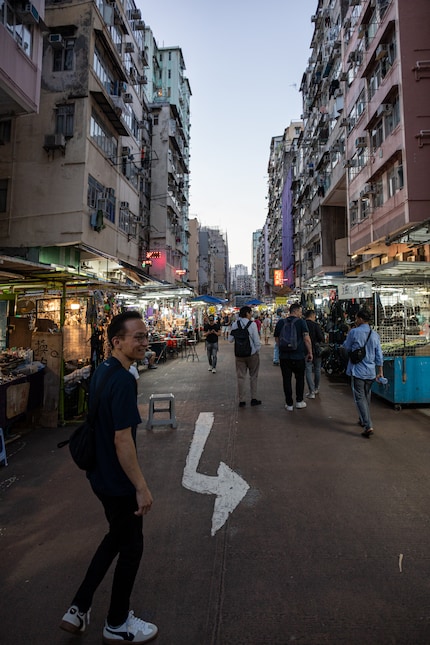 Les rues de Hong Kong, capturées avec l’objectif 21 mm (f.3.5 / 1/200 / ISO 800)