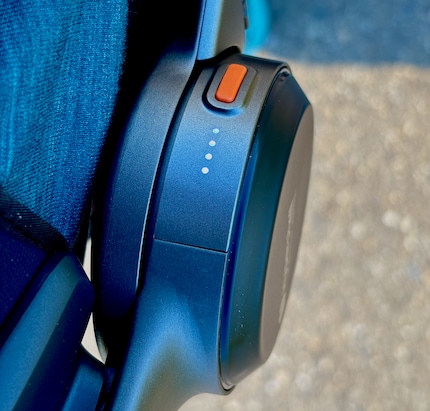 The desired mode can be set in the app or by pressing a button on the motor.
