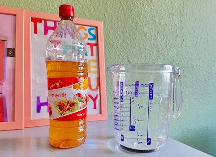 Testing out removing the greasy film with apple cider vinegar and water.