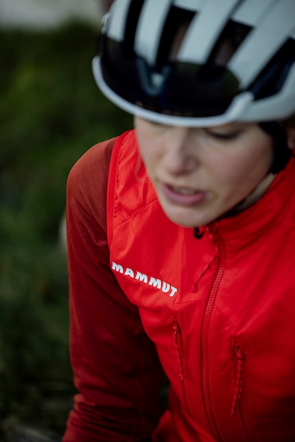 The new cycling clothing is designed for longer tours with temperature fluctuations.
