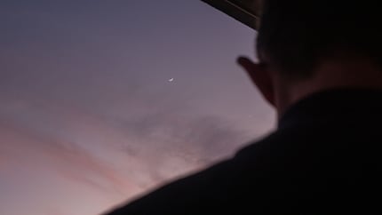 Début mars, non seulement la Lune, mais aussi Vénus étaient visibles dans le ciel en forme de croissant.