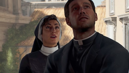 Nazis are the common enemy that bring Indy and Gina together in the first place.