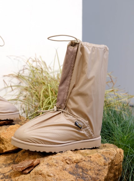 The model is available in beige, fire red and black.