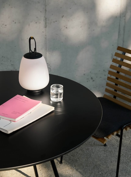 Cette lampe satisfera tous ceux qui attachent de l’importance au style, à la polyvalence et à la qualité.