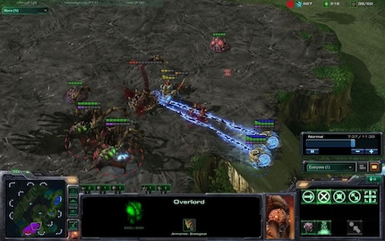 Je pense qu'il faut faire revivre les Terrans, Zergs et Protoss dans un nouveau STR.