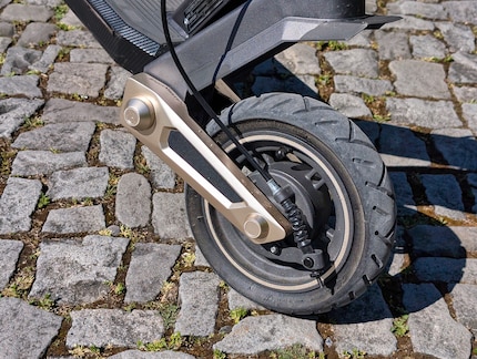 The shock absorbers on the wheels compensate for all the bumps.