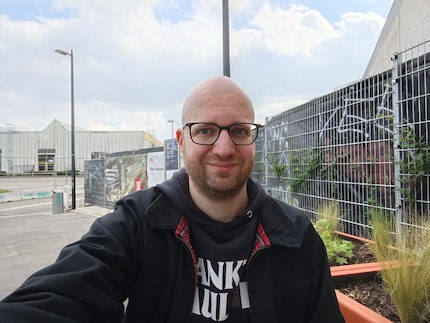 Selfie time with the Poco M7 Pro 5G
