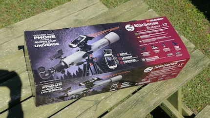 Grand carton, contenu léger : au total, le télescope et ses accessoires ne pèsent que 4,7 kilos.