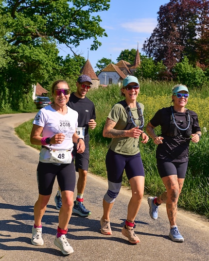 Samara, Anja, Max et moi avons formé un groupe de quatre coureurs.