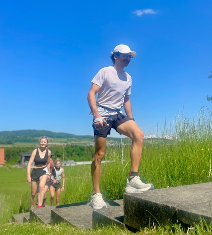 Alessio Aretano remporte la course après 25 tours et 167,6 kilomètres.