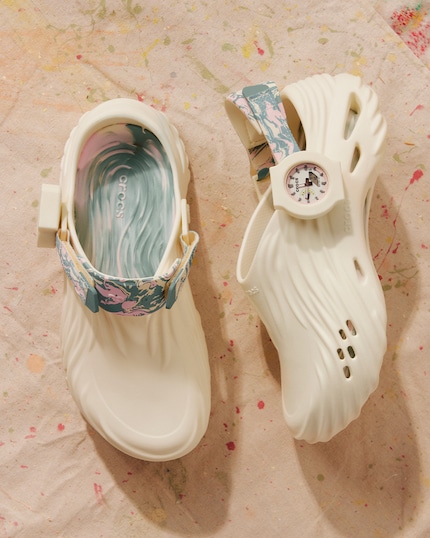 ... ou être fixée à la chaussure.