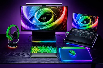 «Phantom» à côté d'autres équipements Razer.