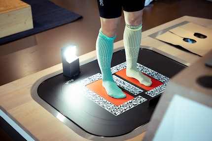 D'abord, on détermine si mes pieds sont symétriques et quel est l'impact de la pression.