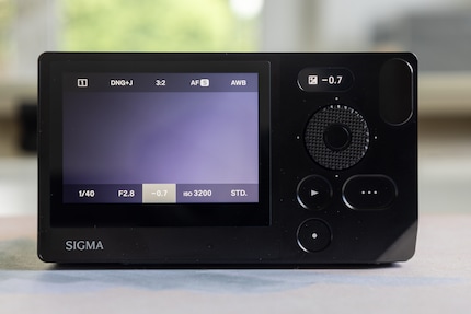 The ten parameters that you can access using the directional pad.