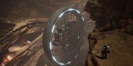 The base resembles a wheel. Whether the metaphor of the hamster wheel is intentional or not, you'll have to find out for yourself as you play.