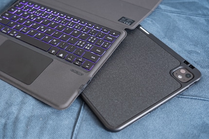 Le pavé tactile est inutilisable, mais je peux utiliser l’étui séparément.