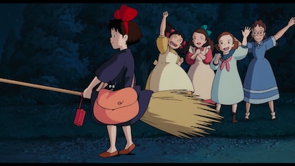The young, self-critical Kiki opens her own delivery service without further ado.