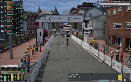 Victoire. Avec Matteo Trentin, je remporte Gand-Wevelgem de justesse devant un groupe de dix poursuivants. J'ai auparavant profité des passages en bordure de vent.